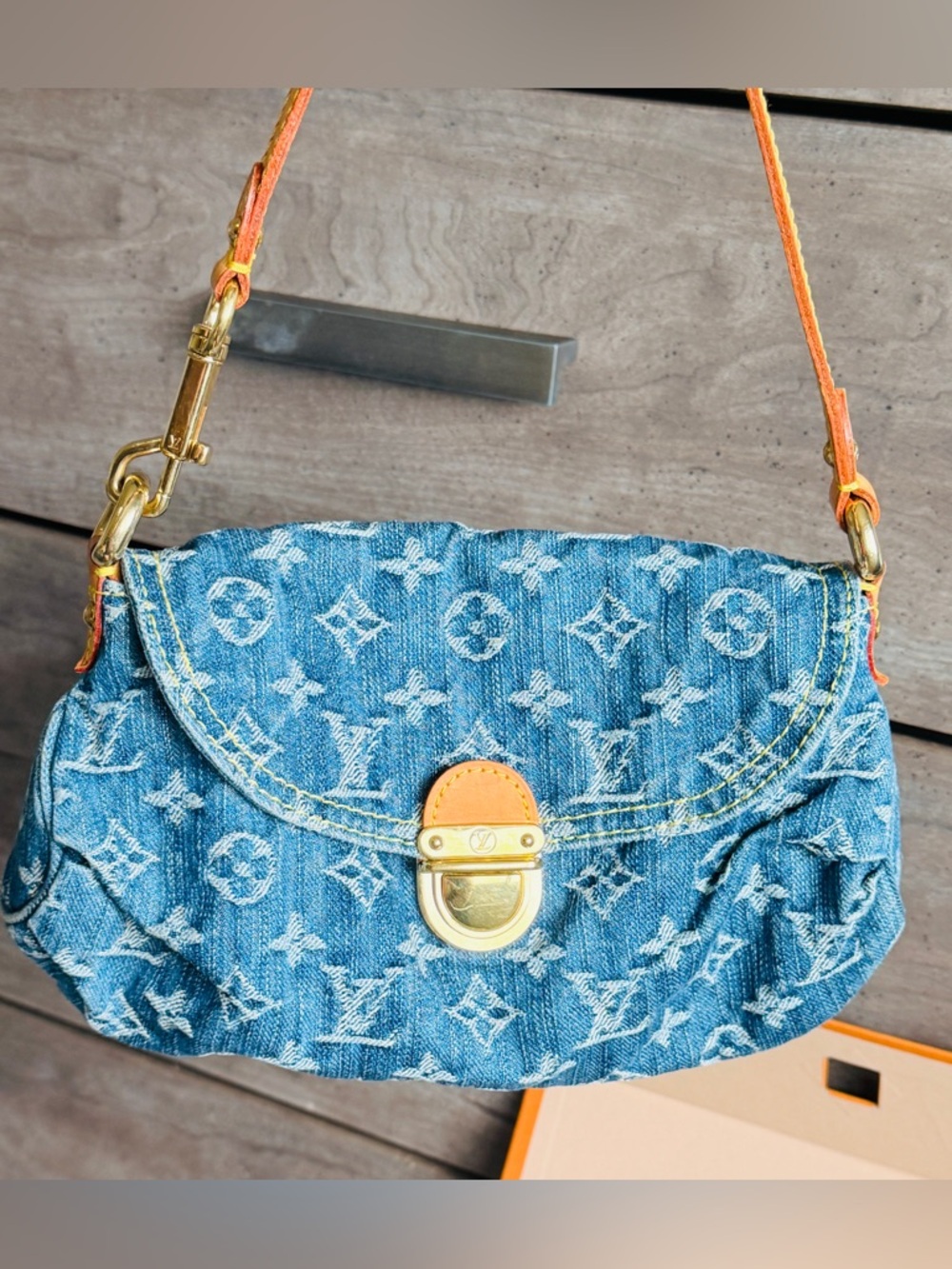 💙Vintage Louis Vuitton Denim Monogram Mini Pleaty Shoulder Bag 💙